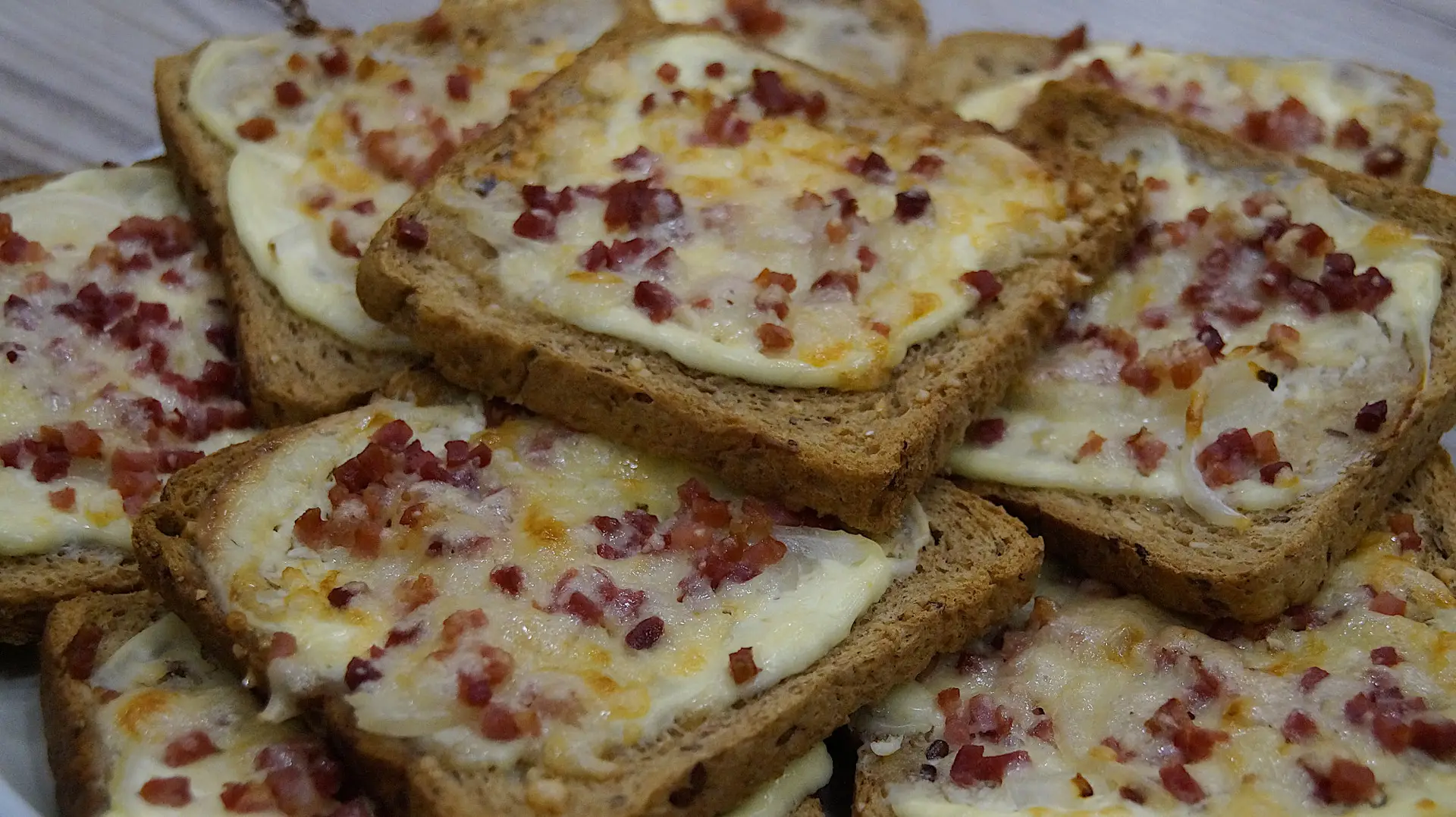 Flammkuchen Toast